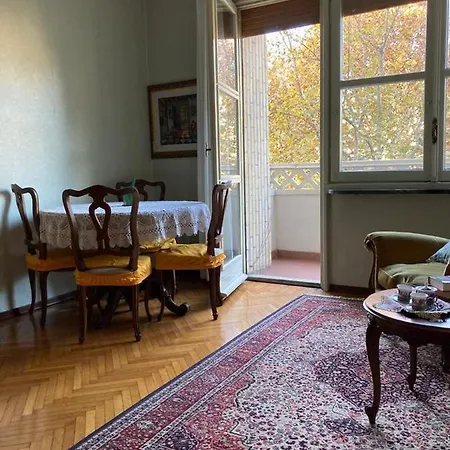 Maison Esra A Pochi Passi Dal Centro Apartment Turin